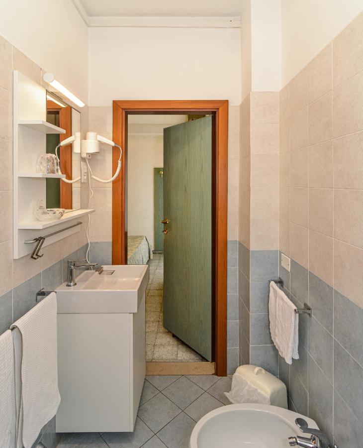 Hotel Paris Lido di Camaiore Exterior photo