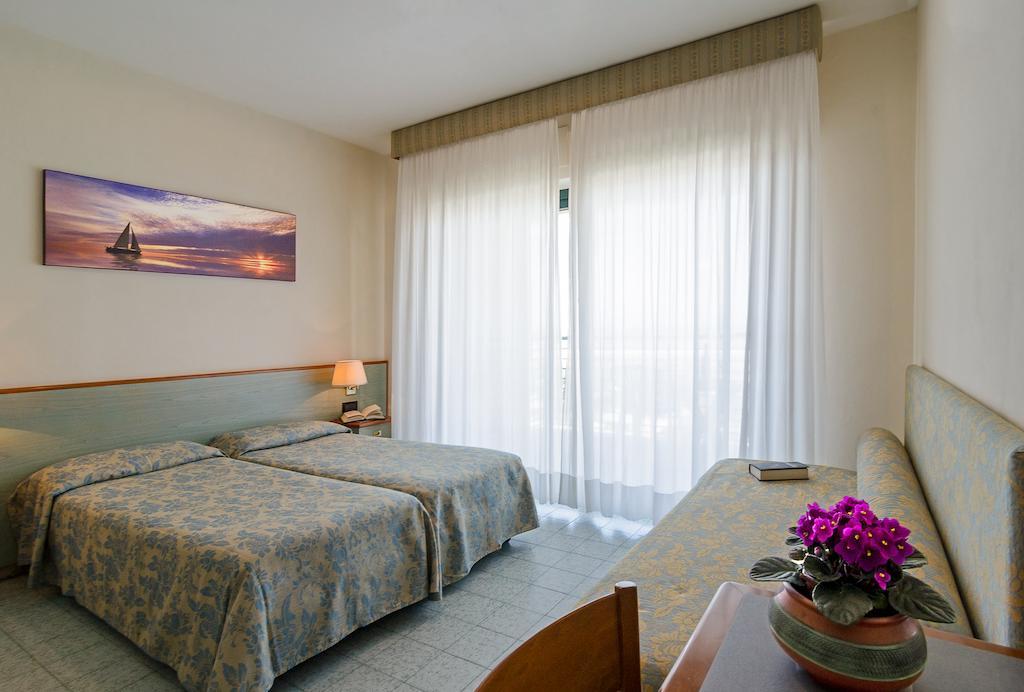 Hotel Paris Lido di Camaiore Room photo