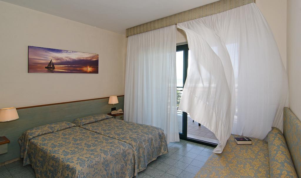 Hotel Paris Lido di Camaiore Room photo